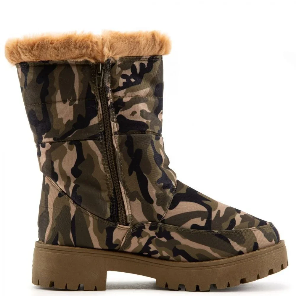 The Wild  Puffer Mid Boots